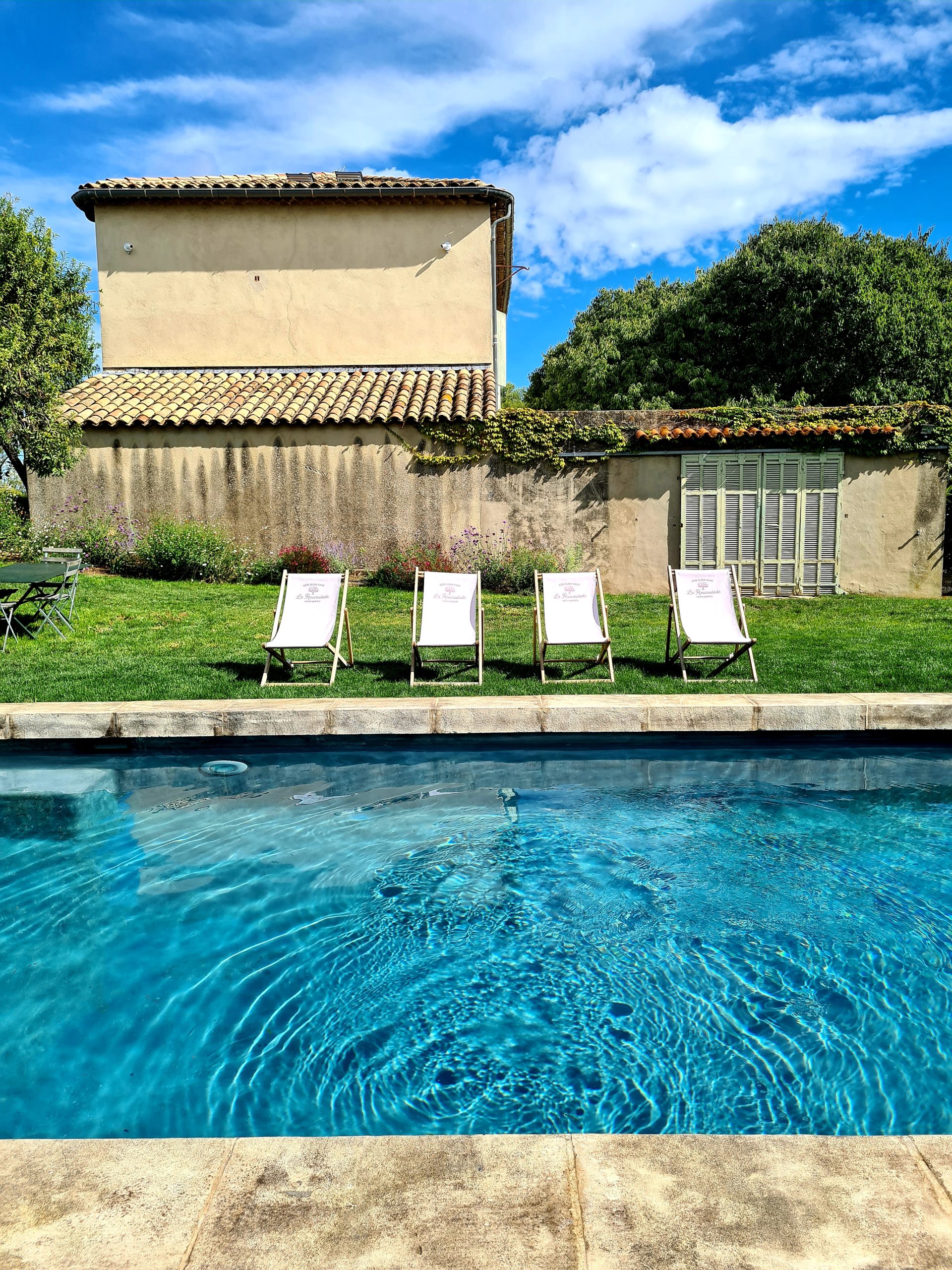 swimming pool loungers 